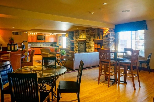 Larkspur Landing Pleasanton - An All-Suite Hotel image 14